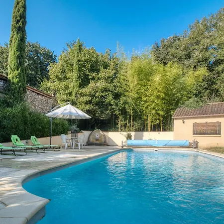 Perigourdin Grande Piscine * Saint-Andre-d'Allas